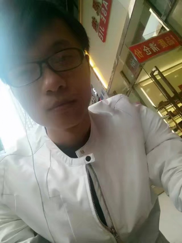 你的益达的第一张照片--柳州相亲服务中心