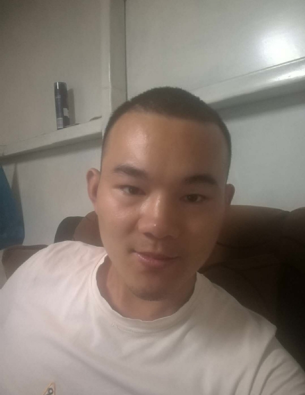 小強。。的第一张照片--柳州相亲服务中心