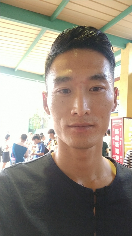 难得糊涂的第一张照片--柳州相亲服务中心