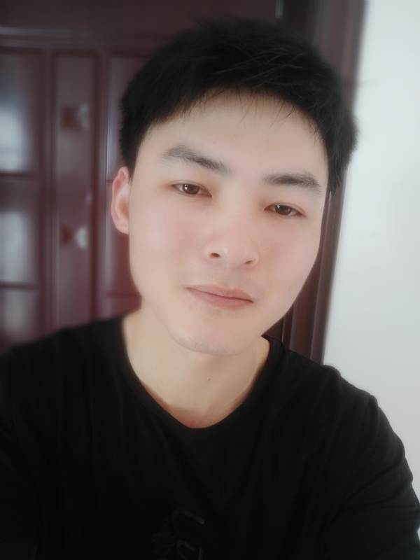 小情绪)っ的第一张照片--柳州相亲服务中心