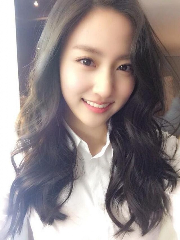 等爱的易微的第一张照片--柳州相亲服务中心
