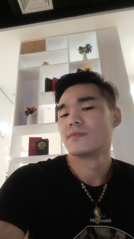 涵博随缘的第一张照片--柳州相亲服务中心