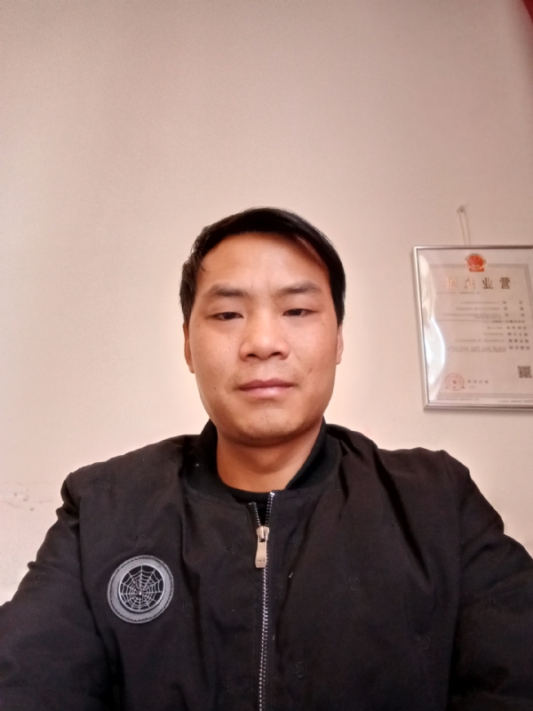 追寻爱情她在哪里的第一张照片--柳州相亲服务中心
