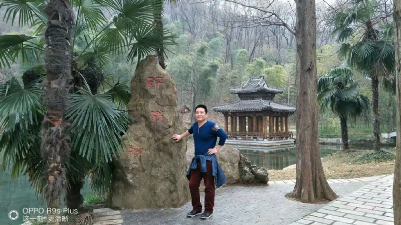 烦事用点心的第一张照片--柳州相亲服务中心