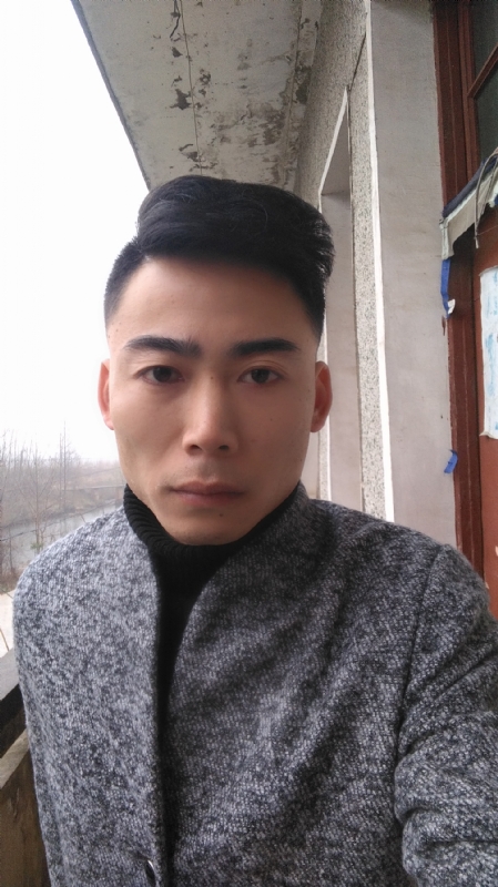 谁伴我闯荡的第一张照片--柳州相亲服务中心