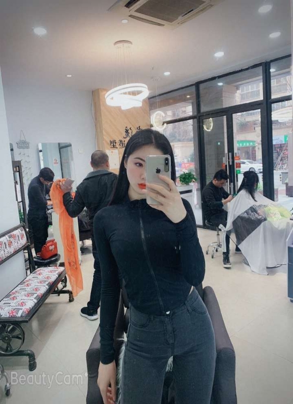 婷婷的第四张照片--柳州相亲服务中心