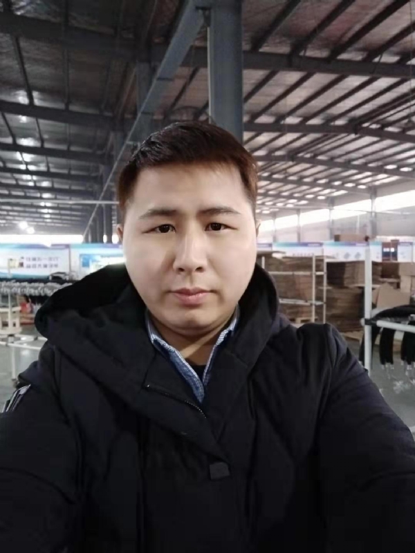 刀锋的第一张照片--柳州相亲服务中心