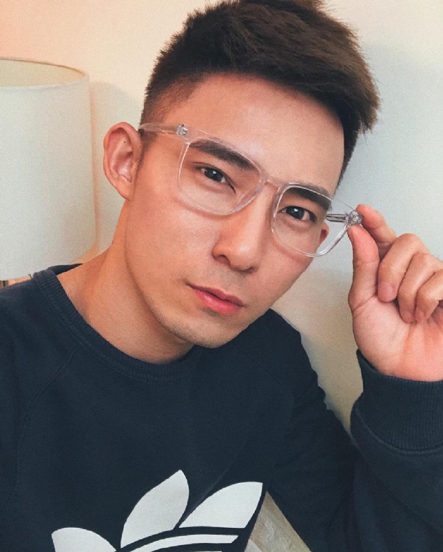 小伟的第一张照片--柳州相亲服务中心