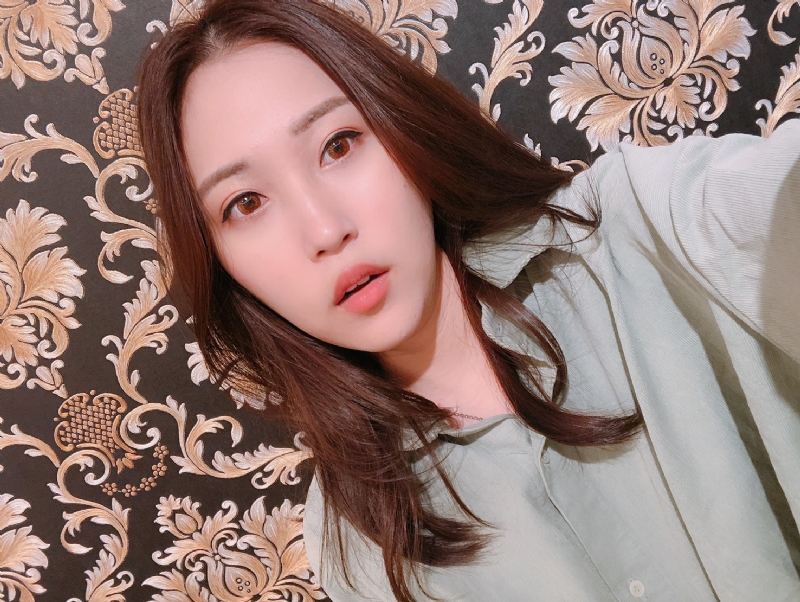 張婕兒的第一张照片--柳州相亲服务中心
