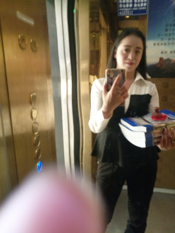 铿锵玫瑰的第一张照片--柳州相亲服务中心
