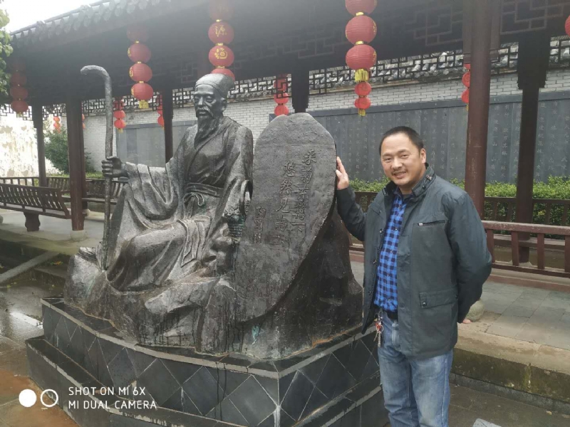 王鑫的第一张照片--柳州相亲服务中心