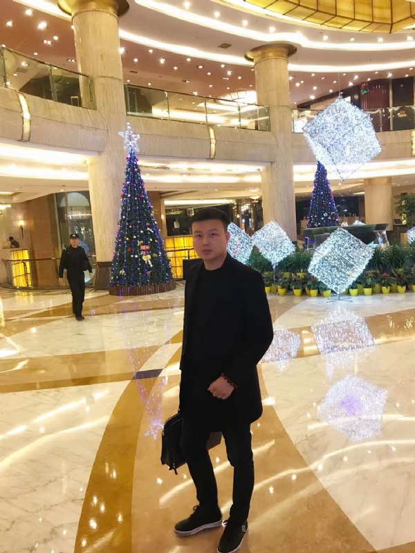 够钟的第一张照片--柳州相亲服务中心