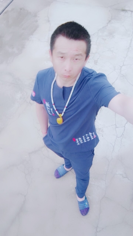 一叶之秋的第一张照片--柳州相亲服务中心