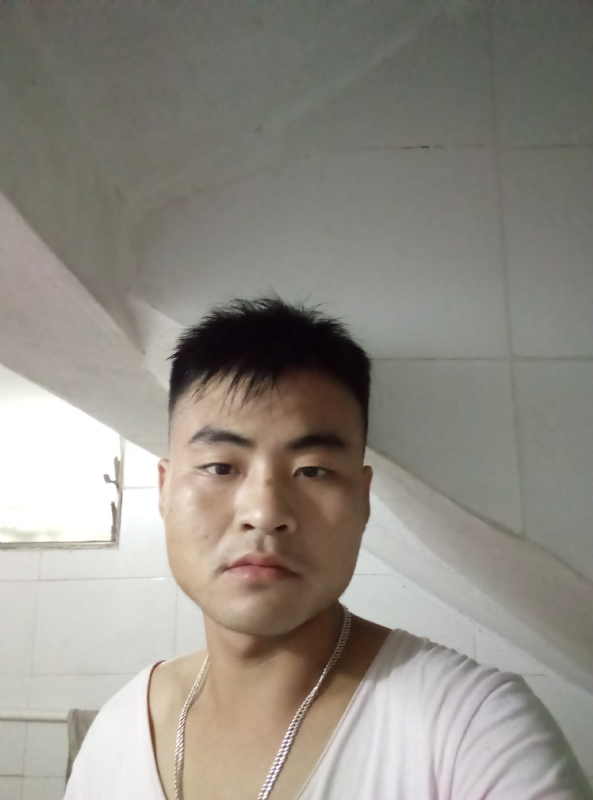 落叶知秋的第一张照片--柳州相亲服务中心