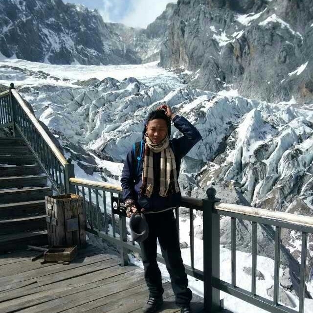 眯眯的第一张照片--柳州相亲服务中心