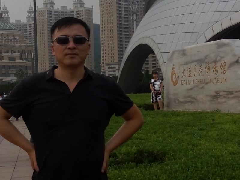 豁达的第一张照片--柳州相亲服务中心