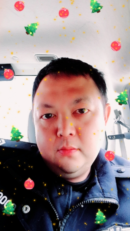 恨孤独的第一张照片--柳州相亲服务中心