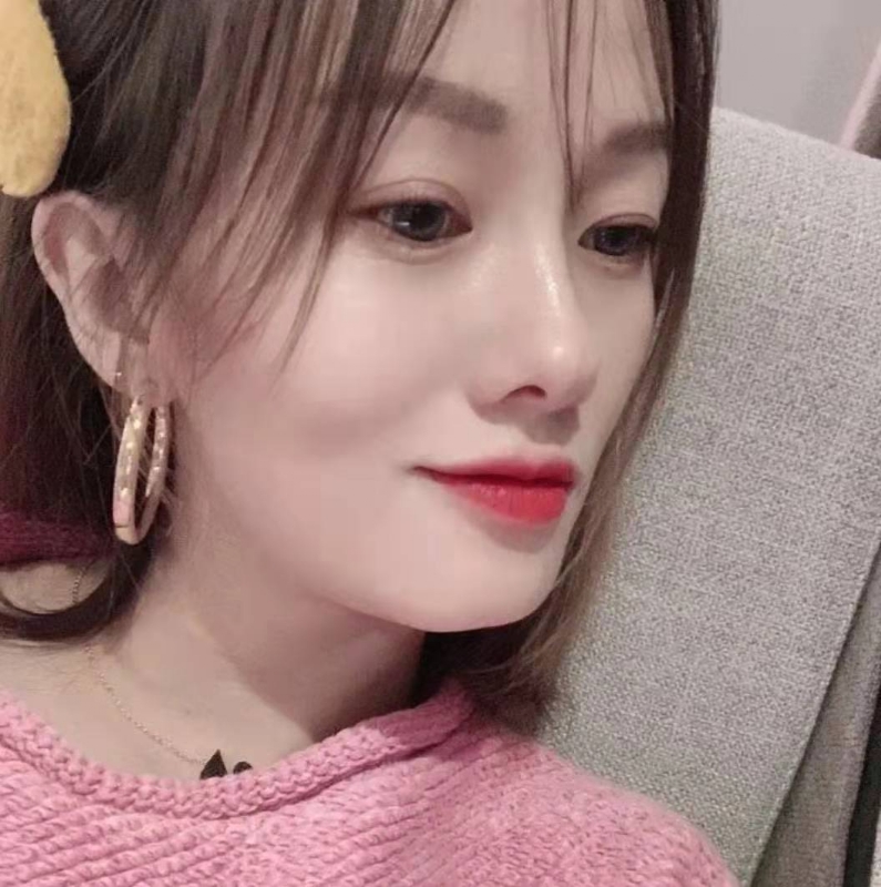 微醺的笑容的第一张照片--柳州相亲服务中心