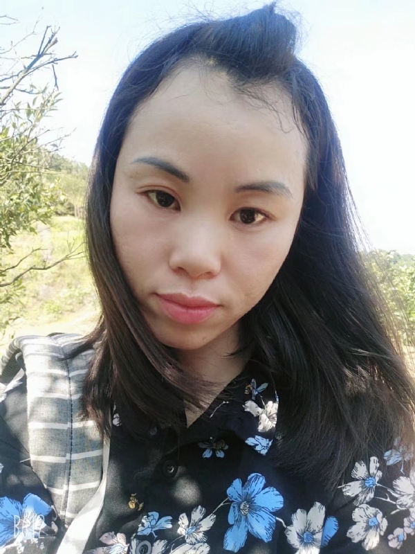 英英的第一张照片--柳州相亲服务中心