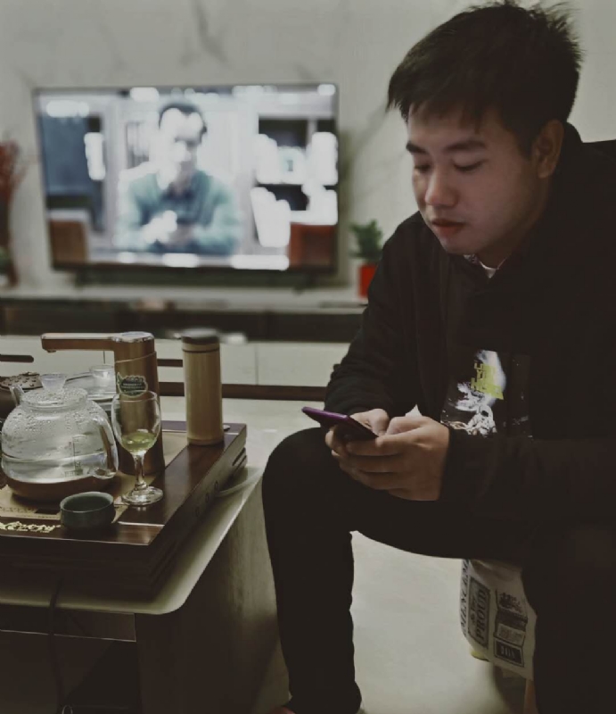 嗯今年能脱单吗的第一张照片--柳州相亲服务中心