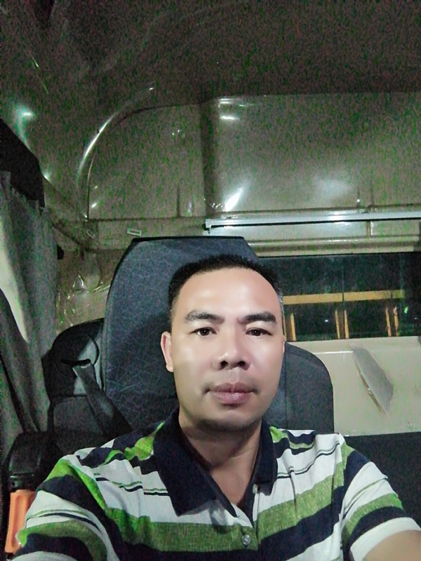 疯一般的爱恋的第一张照片--柳州相亲服务中心