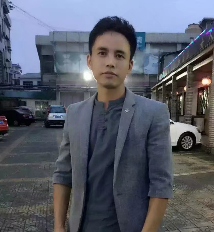 华谢的第一张照片--柳州相亲服务中心