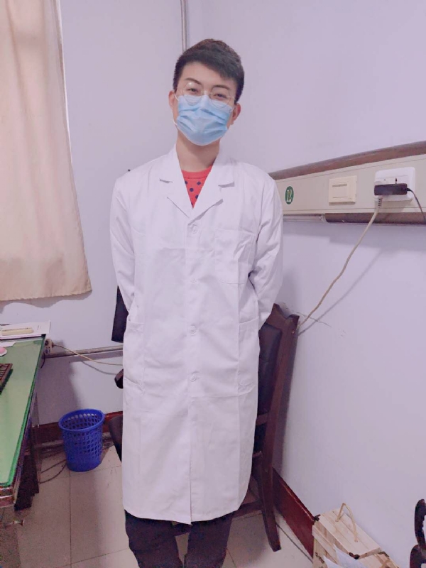 Leslie的第一张照片--柳州相亲服务中心