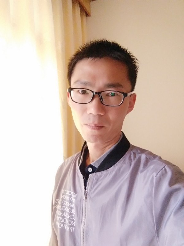 平凡的风的第二张照片--柳州相亲服务中心