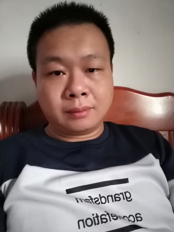 飞的第一张照片--柳州相亲服务中心