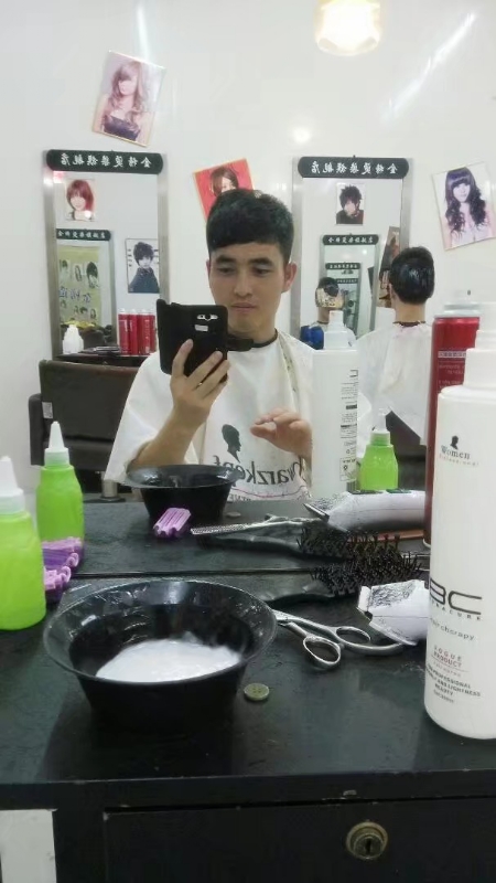 牛郎的第二张照片--柳州相亲服务中心