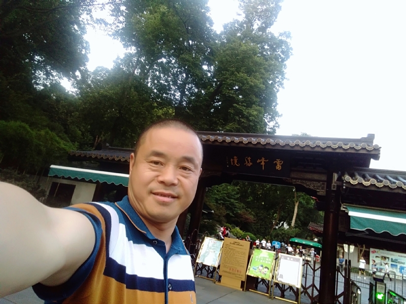 夏雨晨紫的第一张照片--柳州相亲服务中心