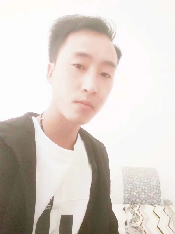萧艺的第一张照片--柳州相亲服务中心