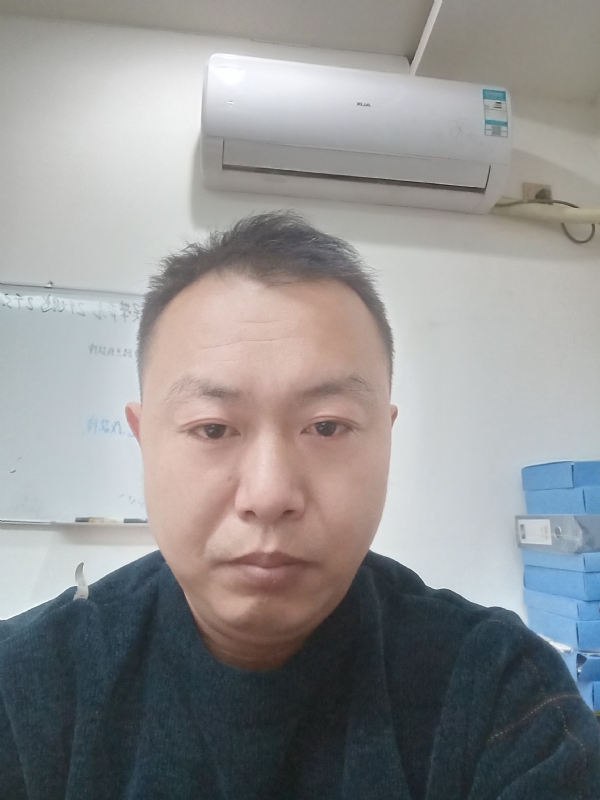 寻找另一半的第一张照片--柳州相亲服务中心