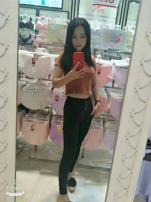 小可爱的第一张照片--柳州相亲服务中心
