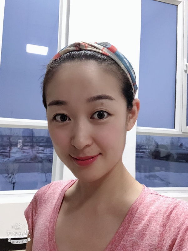 浅笑的第一张照片--柳州相亲服务中心