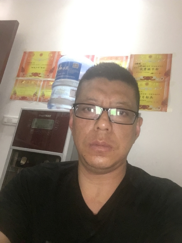 牵手的第二张照片--柳州相亲服务中心