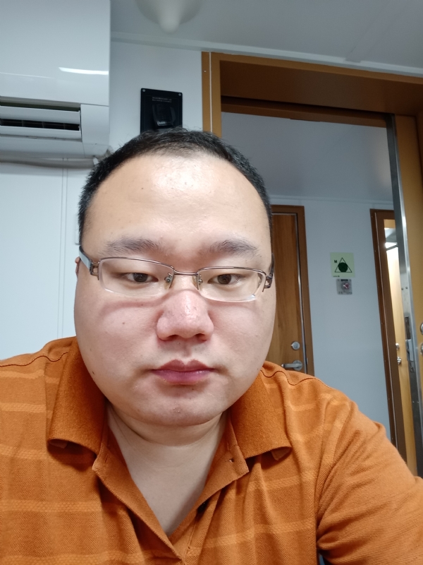 努力爱一次的第一张照片--柳州相亲服务中心