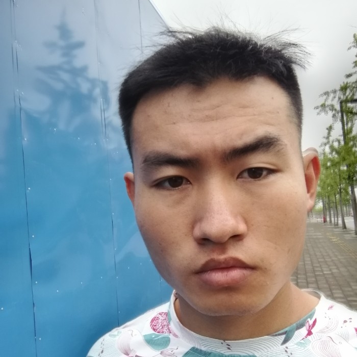 爱一个哦的第一张照片--柳州相亲服务中心