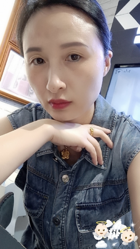 桃子的第三张照片--柳州相亲服务中心