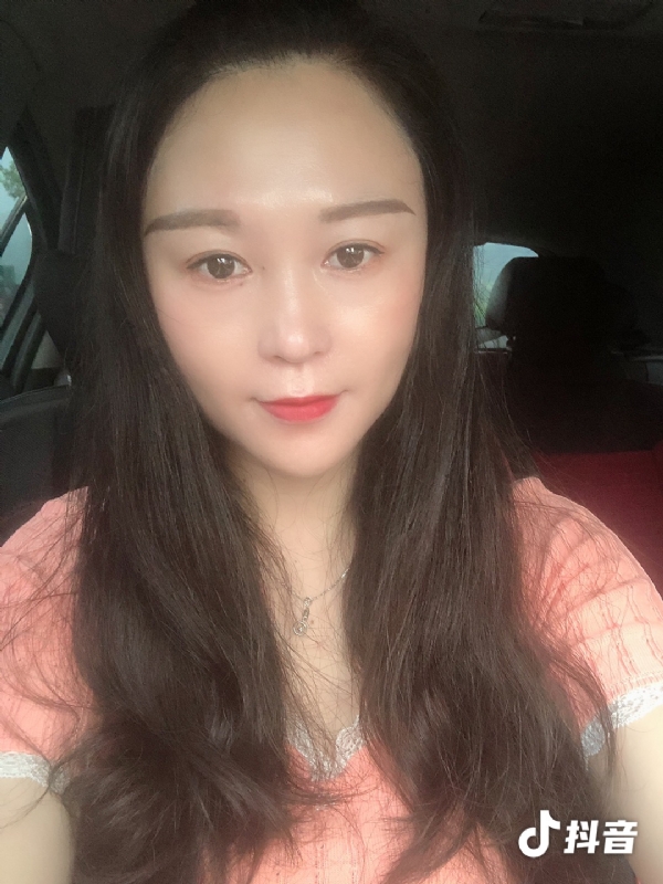 云云的第一张照片--柳州相亲服务中心