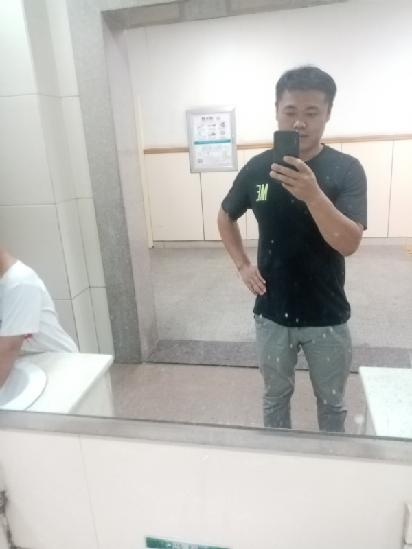 随遇而安的第一张照片--柳州相亲服务中心