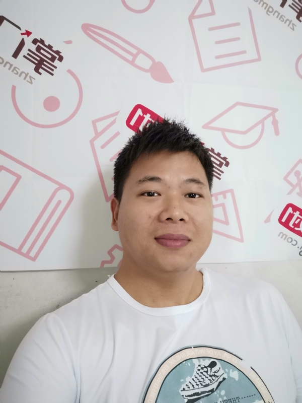 轻静地行走着的第一张照片--柳州相亲服务中心