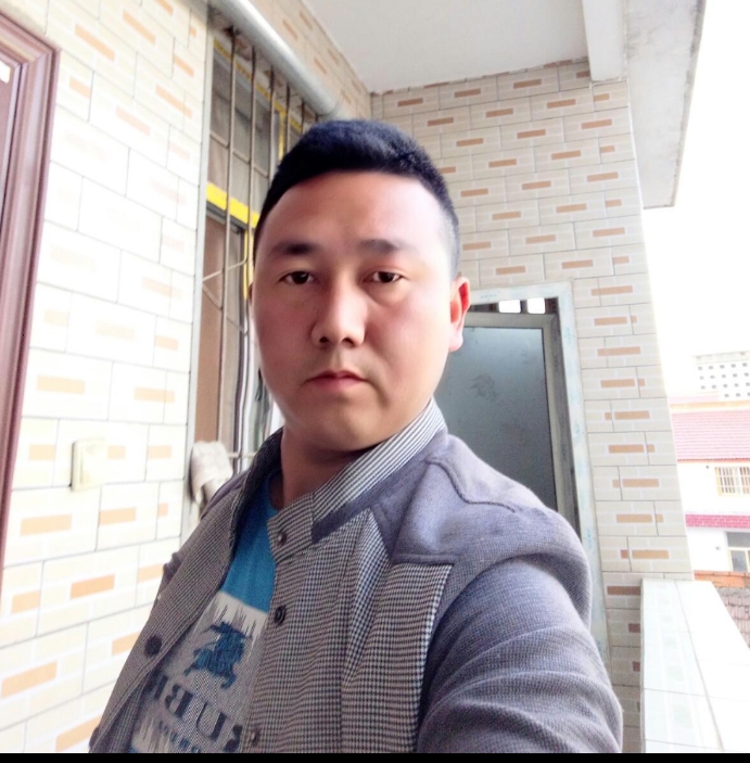 帅帅的大叔的第一张照片--柳州相亲服务中心