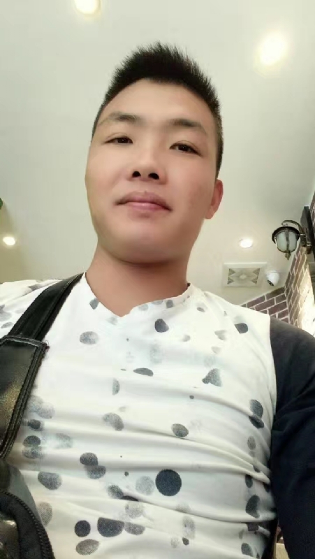 吃生蚝的小乖乖的第一张照片--柳州相亲服务中心