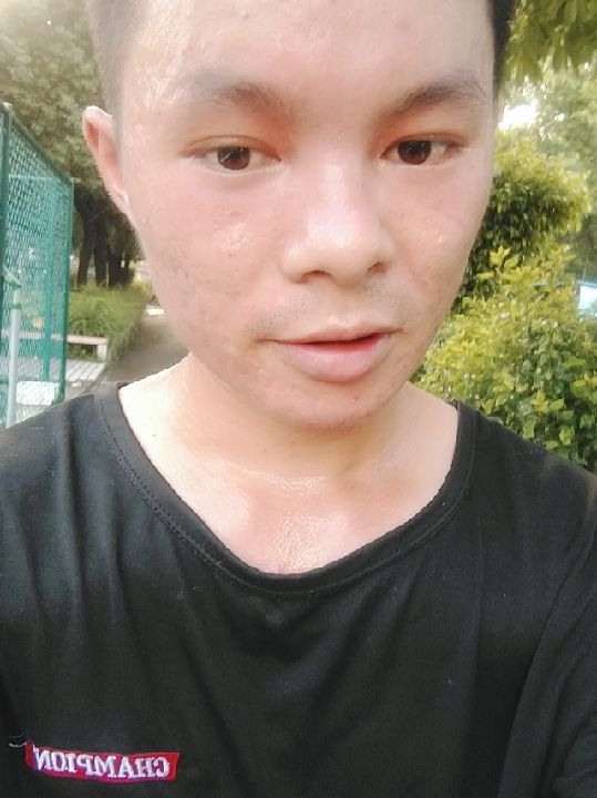 楠呐的第二张照片--柳州相亲服务中心