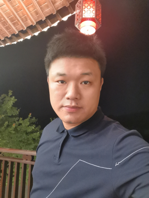 耿直boy的第一张照片--柳州相亲服务中心