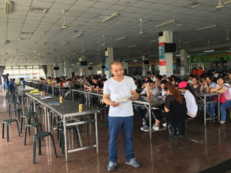 人在旅途的第二张照片--柳州相亲服务中心