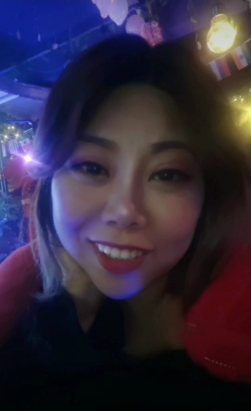 收快递的费仙女的第一张照片--柳州相亲服务中心