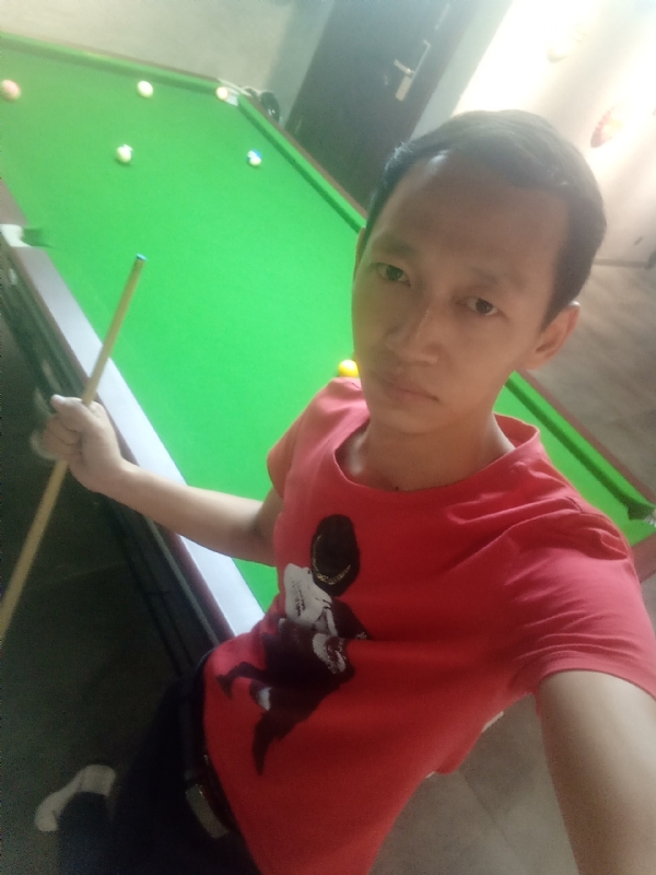 耳机分你一半的第一张照片--柳州相亲服务中心