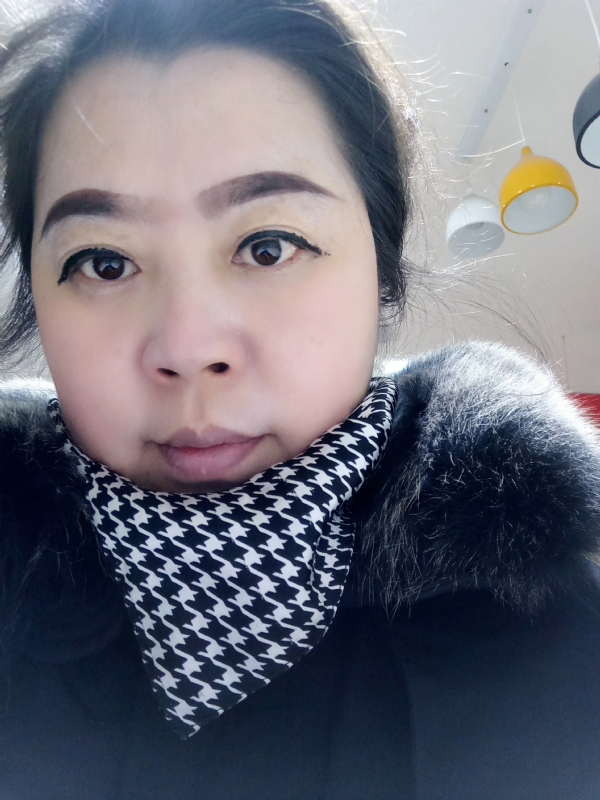 余猪猪的第一张照片--柳州相亲服务中心